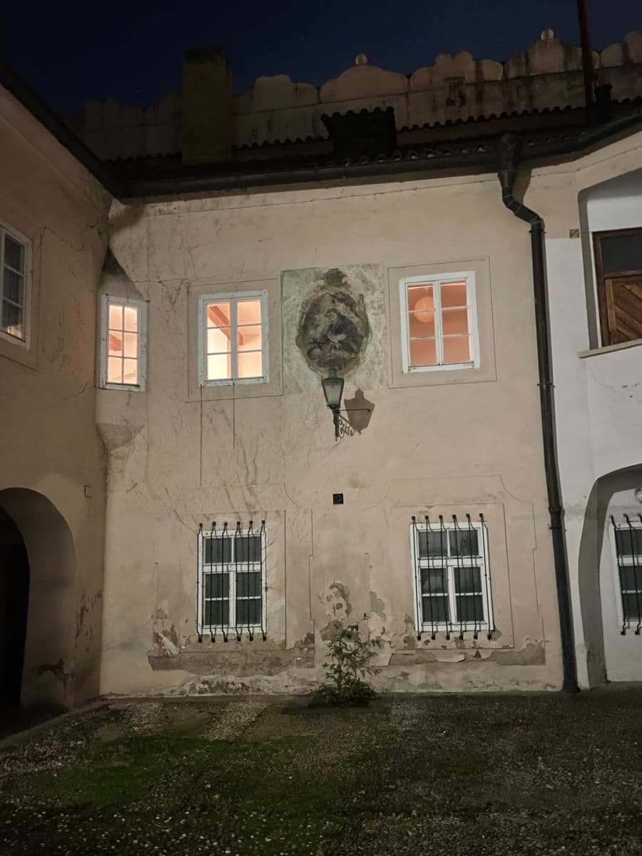 Pronájem bytu 1+1 46 m², Valdštejnské náměstí, Praha, Praha Pronájem bytu 1+1 46 m², Valdštejnské náměstí, Praha, Praha