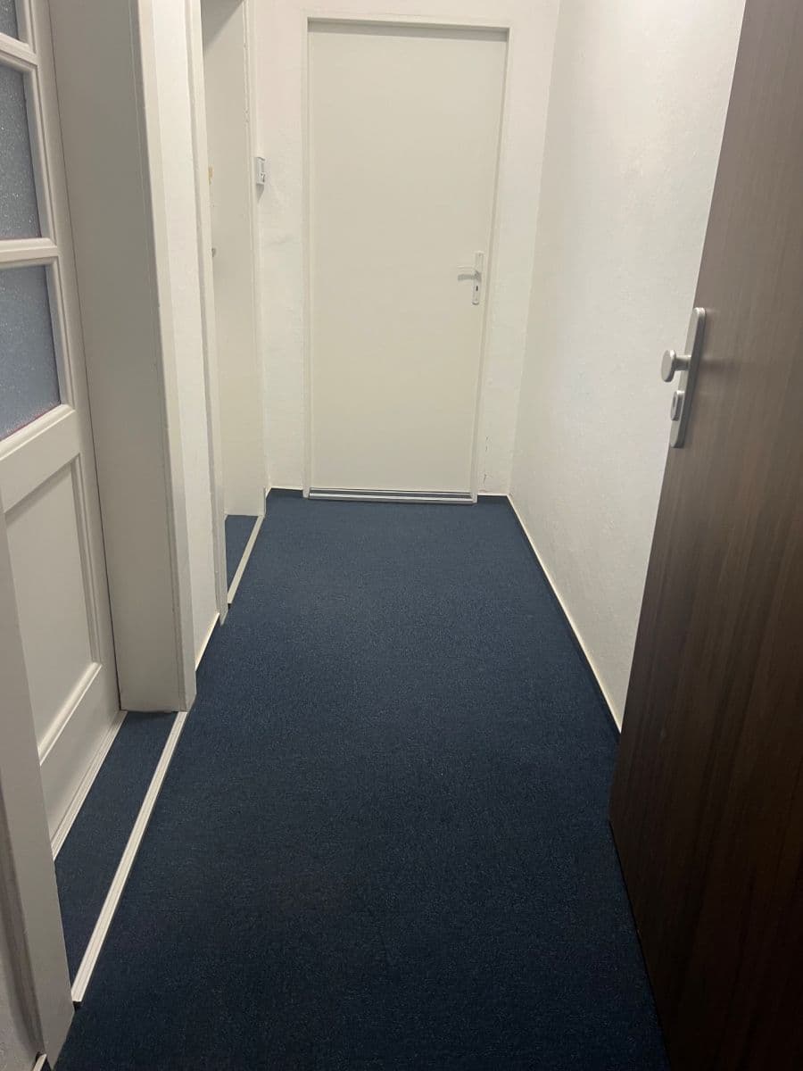 Pronájem kanceláře 70 m², Puškinova, Plzeň, Plzeňský kraj Pronájem kanceláře 70 m², Puškinova, Plzeň, Plzeňský kraj