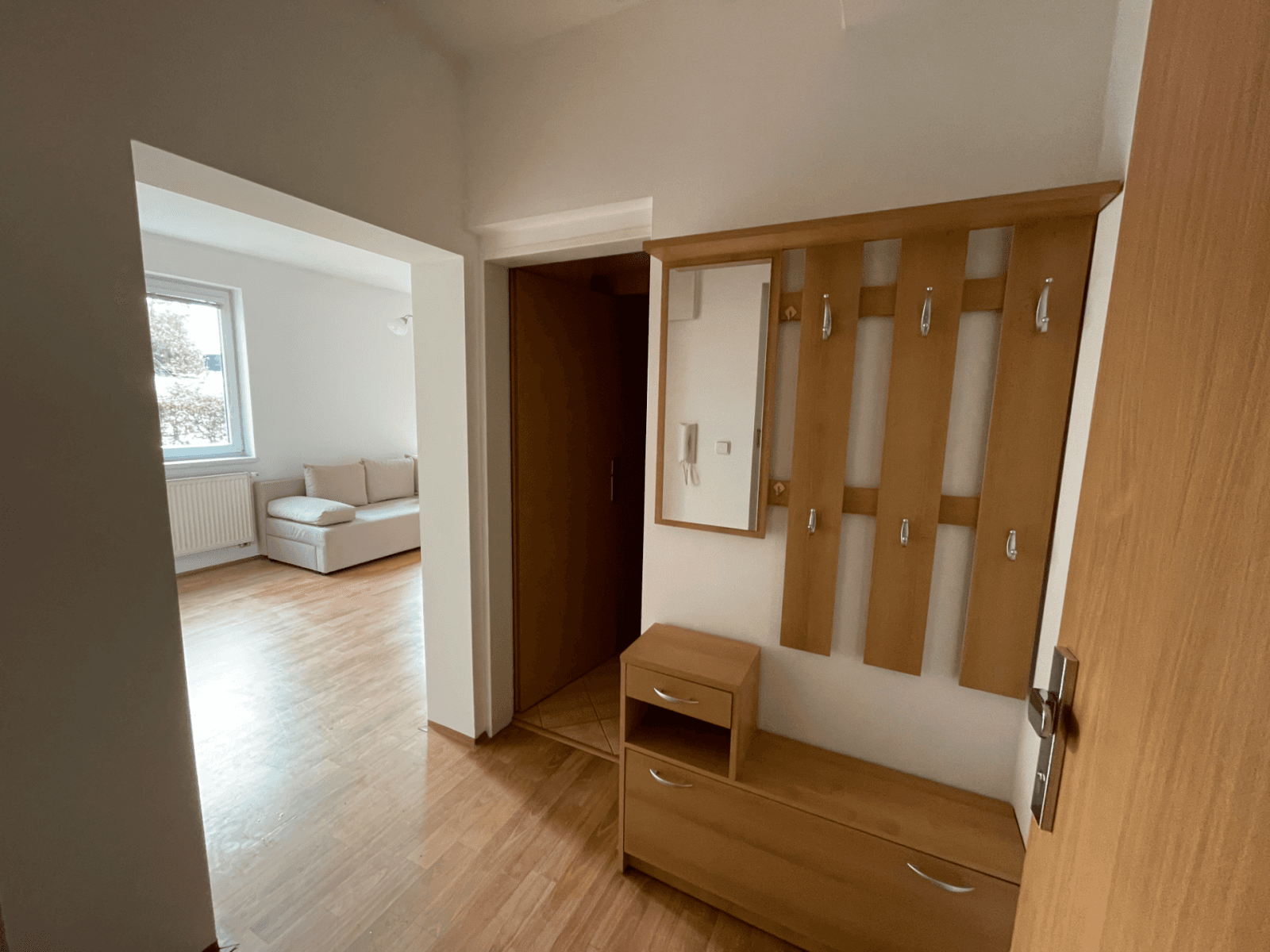 Pronájem bytu 2+kk 51 m², Gen. Peřiny, Hustopeče, Jihomoravský kraj Pronájem bytu 2+kk 51 m², Gen. Peřiny, Hustopeče, Jihomoravský kraj