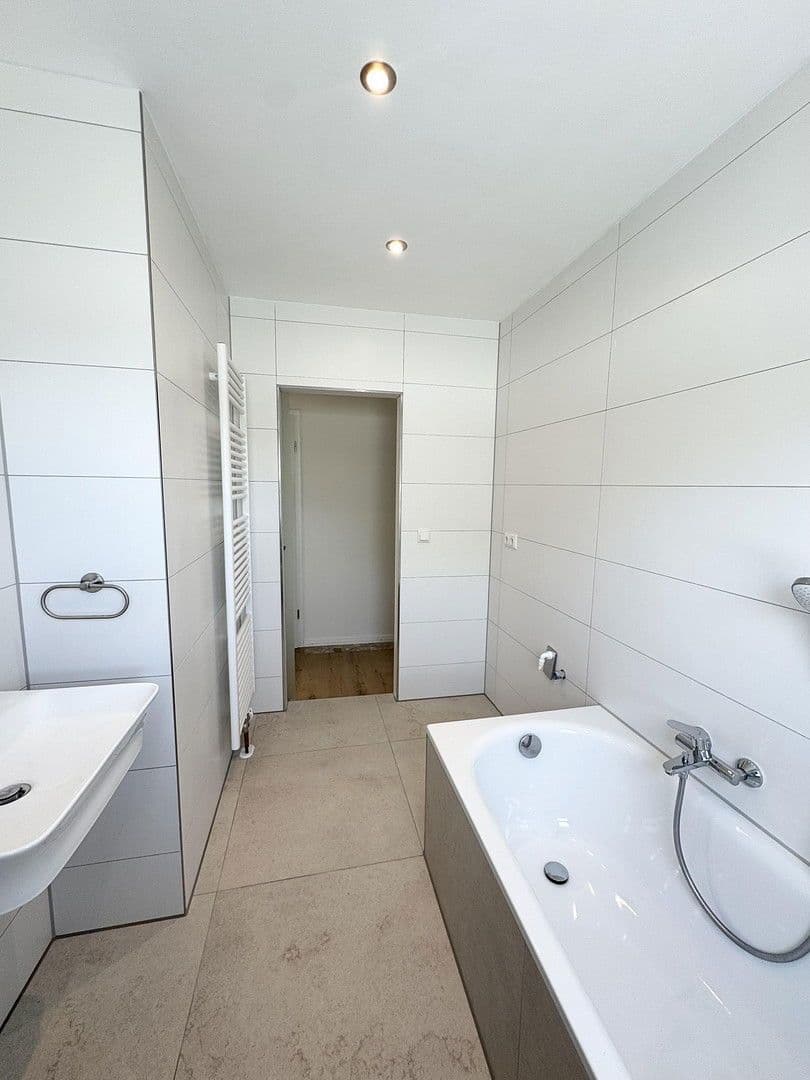 Pronájem bytu 2+kk 60 m², Kissing, Bavorsko Pronájem bytu 2+kk 60 m², Kissing, Bavorsko