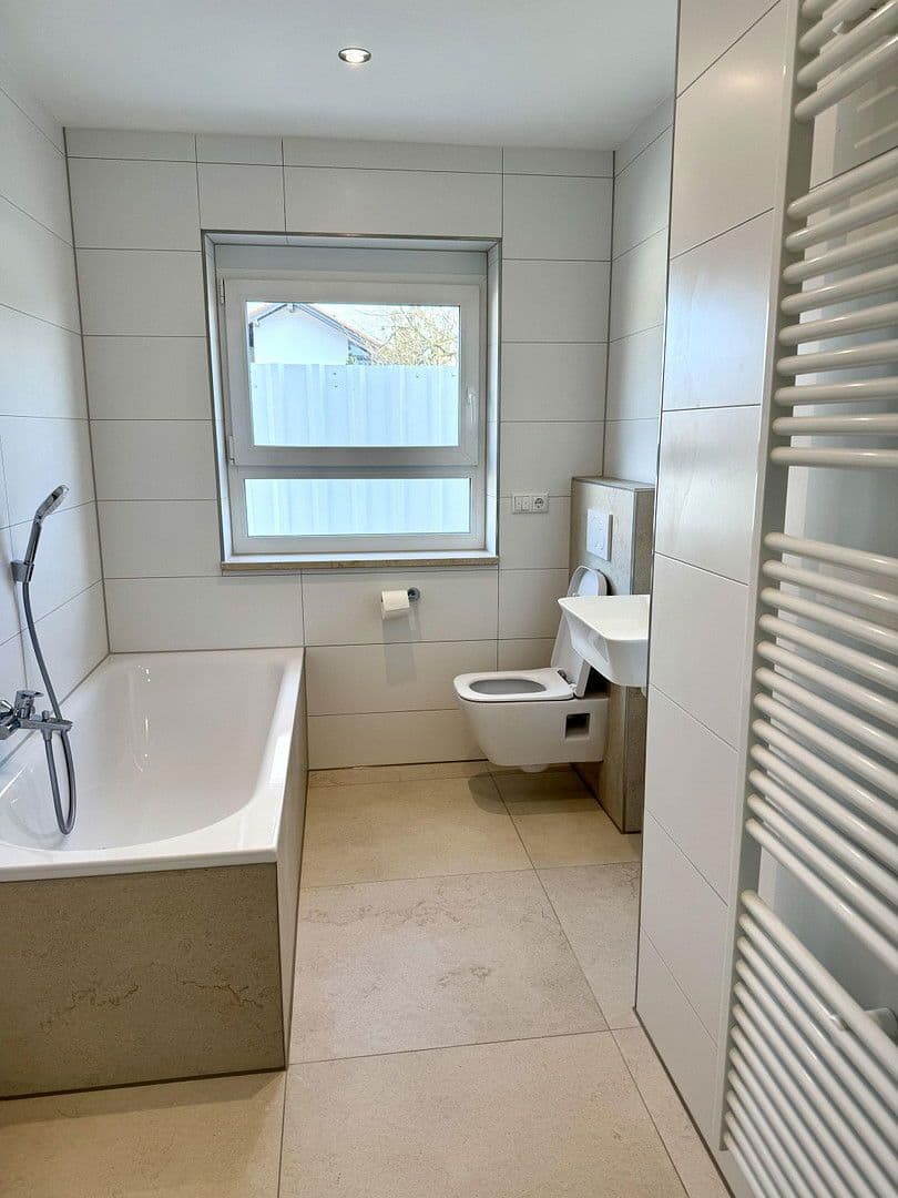 Pronájem bytu 2+kk 60 m², Kissing, Bavorsko Pronájem bytu 2+kk 60 m², Kissing, Bavorsko