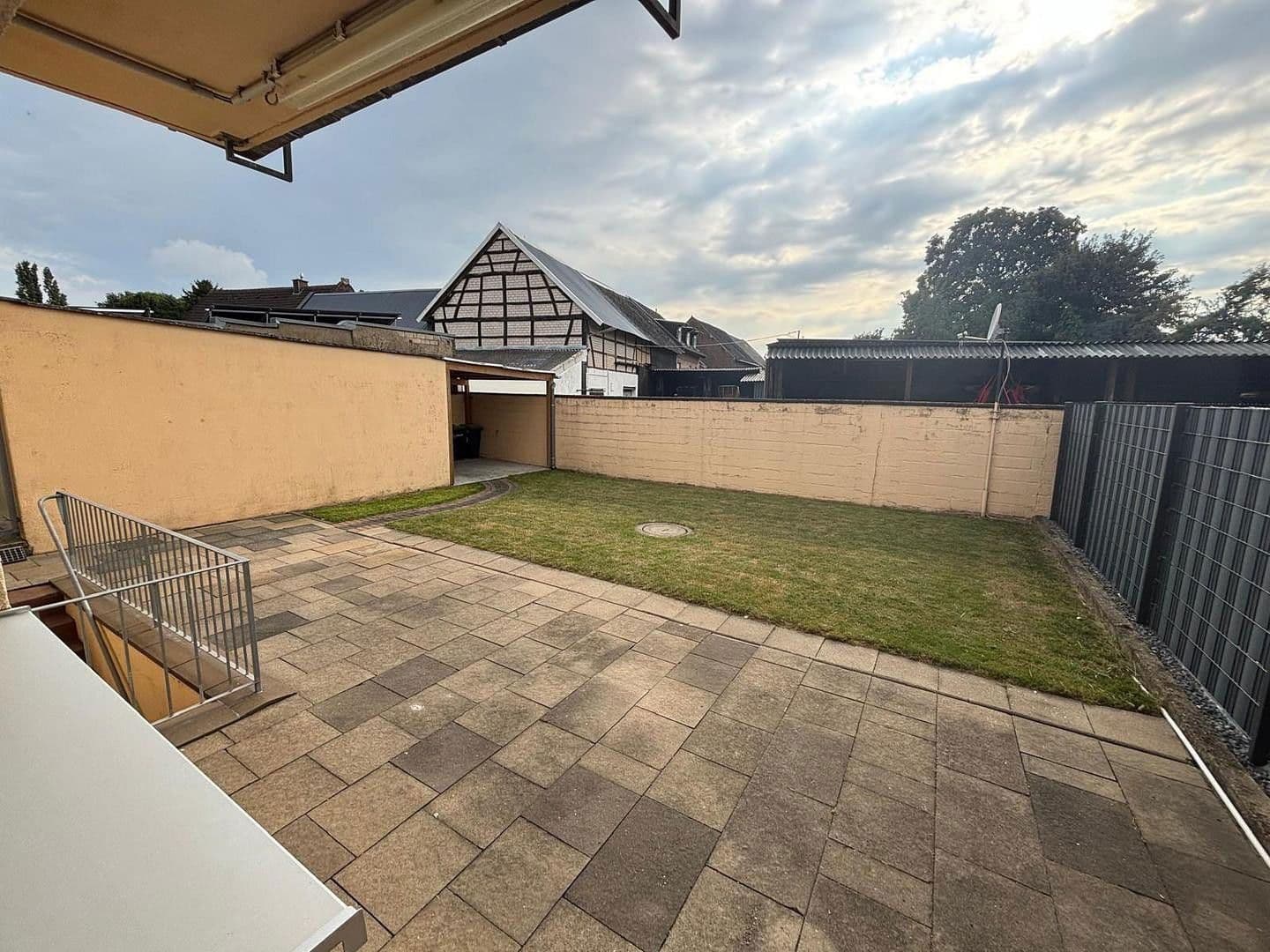 Prodej domu 190 m², pozemek 350 m², Bedburg, Severní Porýní-Vestfálsko Prodej domu 190 m², pozemek 350 m², Bedburg, Severní Porýní-Vestfálsko