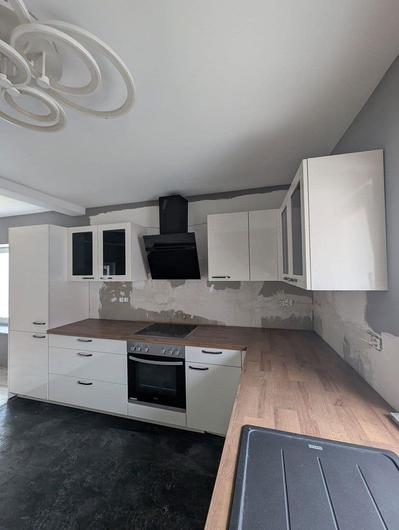 Prodej domu 72 m², pozemek 109 m², Ermstalstraße 32, Münsingen, Bádensko-Württembersko Prodej domu 72 m², pozemek 109 m², Ermstalstraße 32, Münsingen, Bádensko-Württembersko