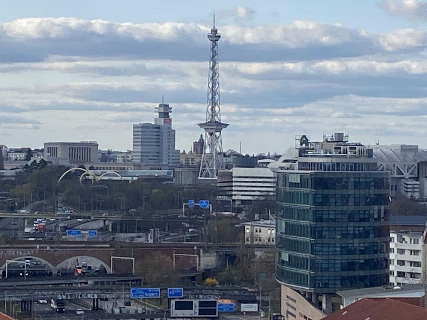 Pronájem bytu 1+1 42 m², Hubertusallee 6, Berlin, Berlín Pronájem bytu 1+1 42 m², Hubertusallee 6, Berlin, Berlín