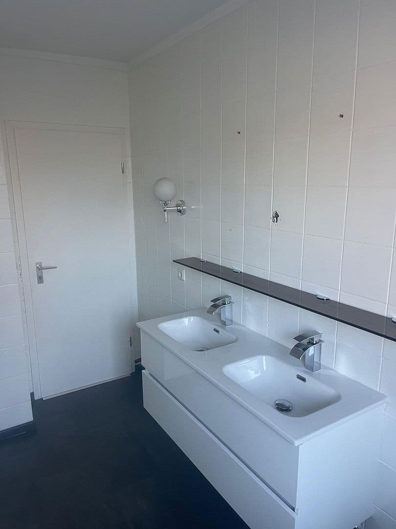 Prodej bytu 3+1 118 m², Kapellenfeldstr. 16, München, Bavorsko Prodej bytu 3+1 118 m², Kapellenfeldstr. 16, München, Bavorsko