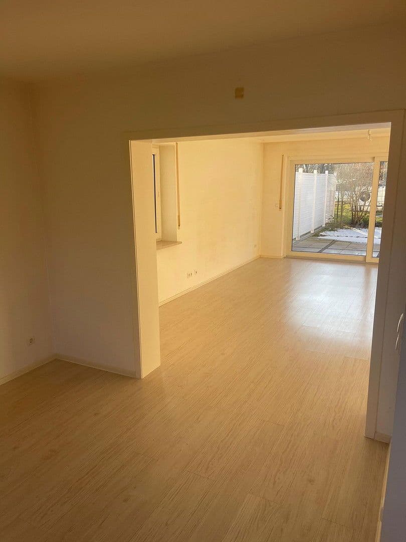 Prodej bytu 3+1 118 m², Kapellenfeldstr. 16, München, Bavorsko Prodej bytu 3+1 118 m², Kapellenfeldstr. 16, München, Bavorsko