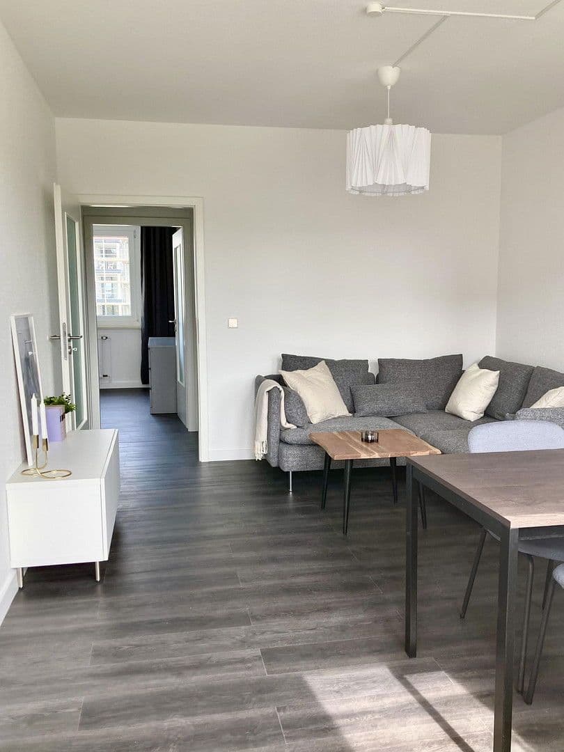 Pronájem bytu 2+1 45 m², Ernst-Thälmann-Ring 59, Greifswald, Mecklenburg-Vorpommern Pronájem bytu 2+1 45 m², Ernst-Thälmann-Ring 59, Greifswald, Mecklenburg-Vorpommern