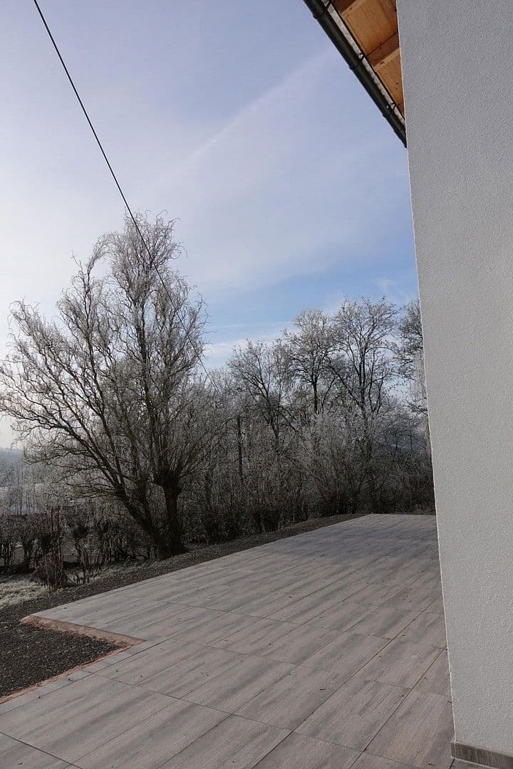 Prodej domu 180 m², pozemek 39.000 m², Hohlensten 3, Buchen (Odenwald), Bádensko-Württembersko Prodej domu 180 m², pozemek 39.000 m², Hohlensten 3, Buchen (Odenwald), Bádensko-Württembersko