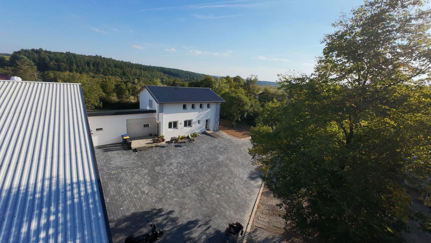 Prodej domu 180 m², pozemek 39.000 m², Hohlensten 3, Buchen (Odenwald), Bádensko-Württembersko Prodej domu 180 m², pozemek 39.000 m², Hohlensten 3, Buchen (Odenwald), Bádensko-Württembersko