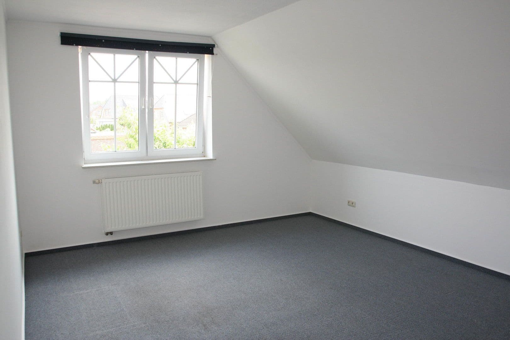 Pronájem domu 130 m², pozemek 426 m², Schneverdingen, Dolní Sasko Pronájem domu 130 m², pozemek 426 m², Schneverdingen, Dolní Sasko