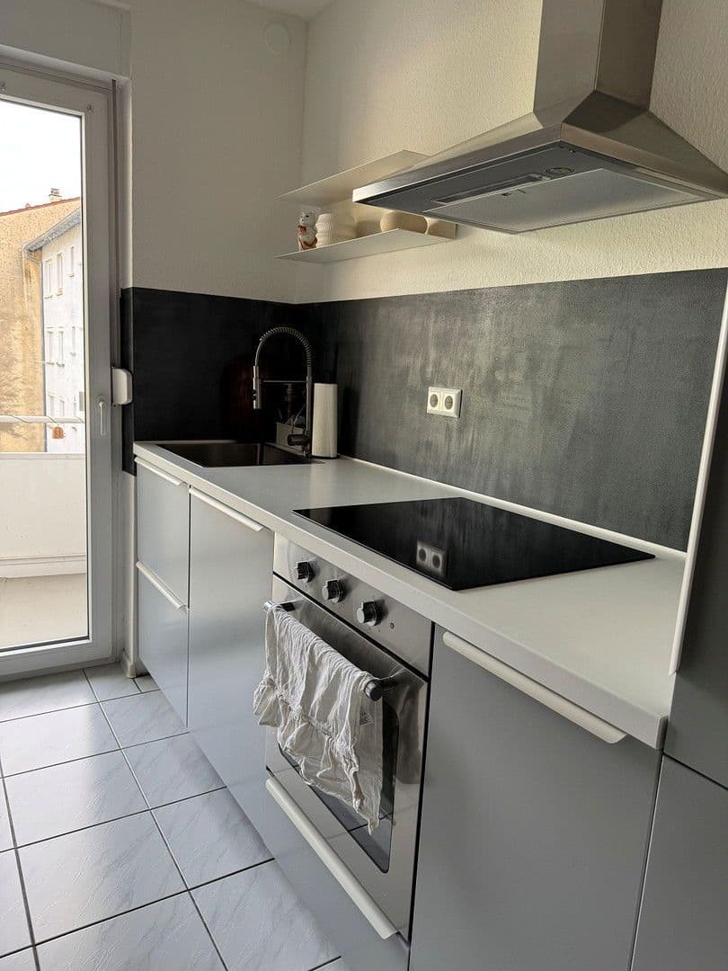 Pronájem bytu 3+1 66 m², Pforzheim, Bádensko-Württembersko Pronájem bytu 3+1 66 m², Pforzheim, Bádensko-Württembersko