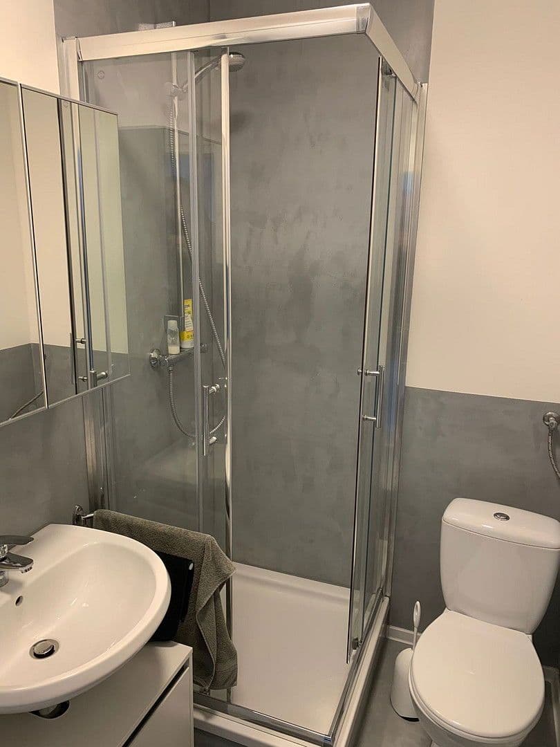 Pronájem bytu 3+1 66 m², Pforzheim, Bádensko-Württembersko Pronájem bytu 3+1 66 m², Pforzheim, Bádensko-Württembersko