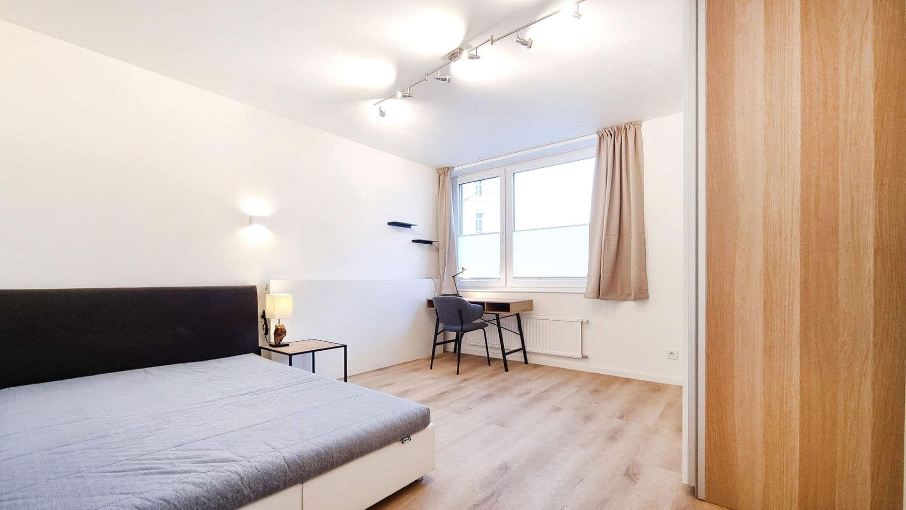 Pronájem bytu 4+1 80 m², Leystraße 42, Wien, Wien Pronájem bytu 4+1 80 m², Leystraße 42, Wien, Wien