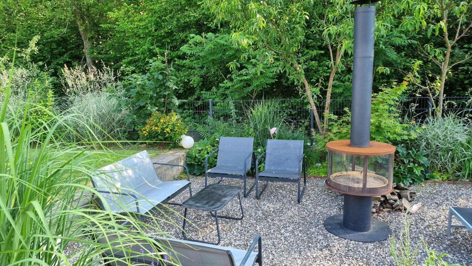 Prodej domu 196 m², pozemek 556 m², Nümbrecht, Severní Porýní-Vestfálsko Prodej domu 196 m², pozemek 556 m², Nümbrecht, Severní Porýní-Vestfálsko