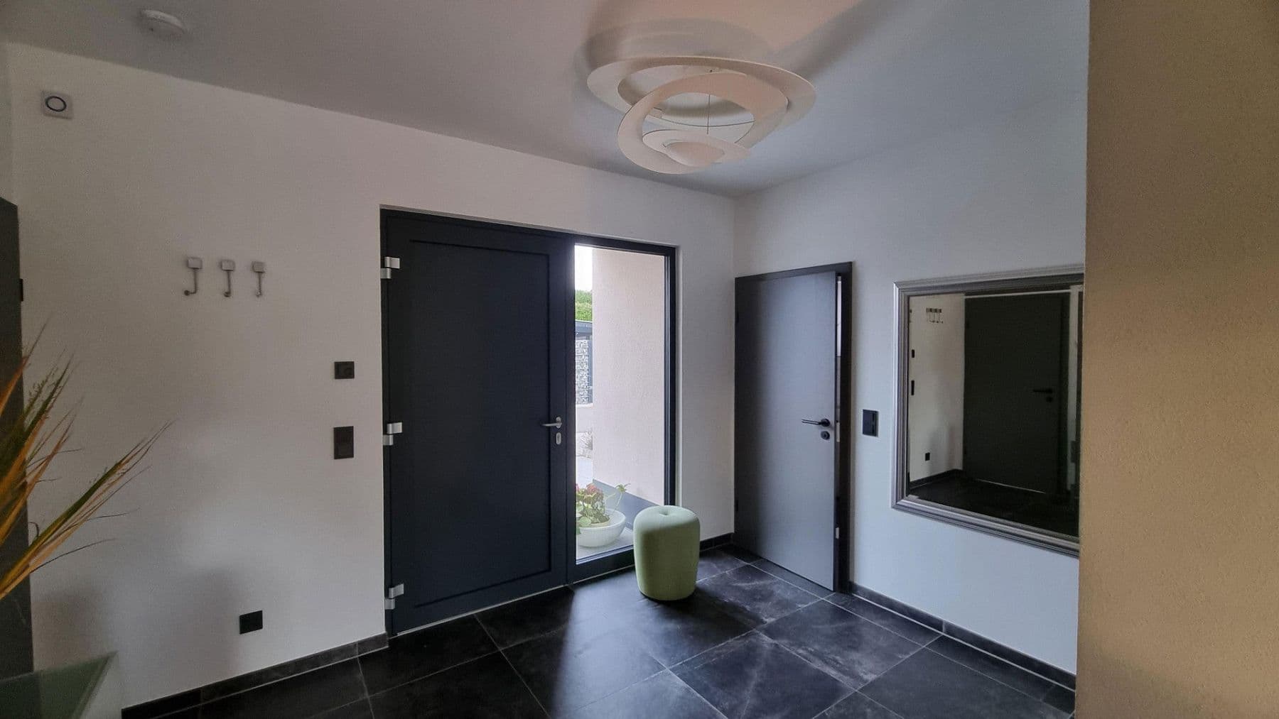 Prodej domu 196 m², pozemek 556 m², Nümbrecht, Severní Porýní-Vestfálsko Prodej domu 196 m², pozemek 556 m², Nümbrecht, Severní Porýní-Vestfálsko