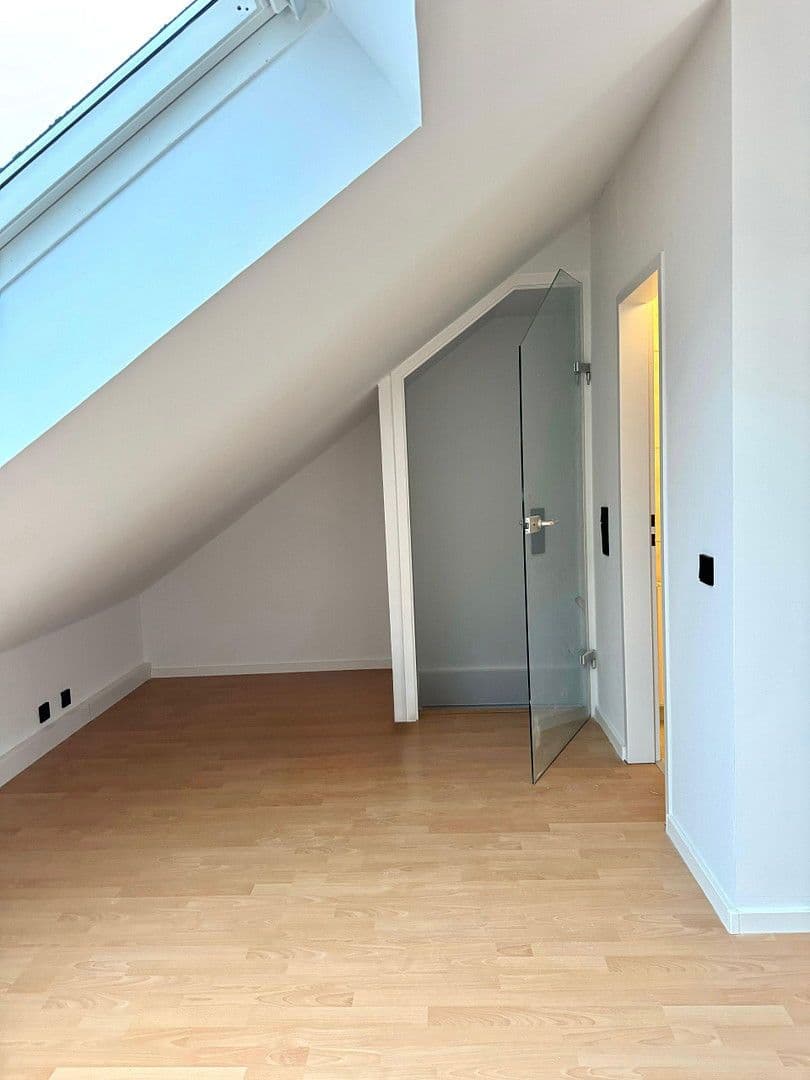 Pronájem bytu 3+1 100 m², Horbacherstraße 333, Cáchy, Severní Porýní-Vestfálsko Pronájem bytu 3+1 100 m², Horbacherstraße 333, Cáchy, Severní Porýní-Vestfálsko