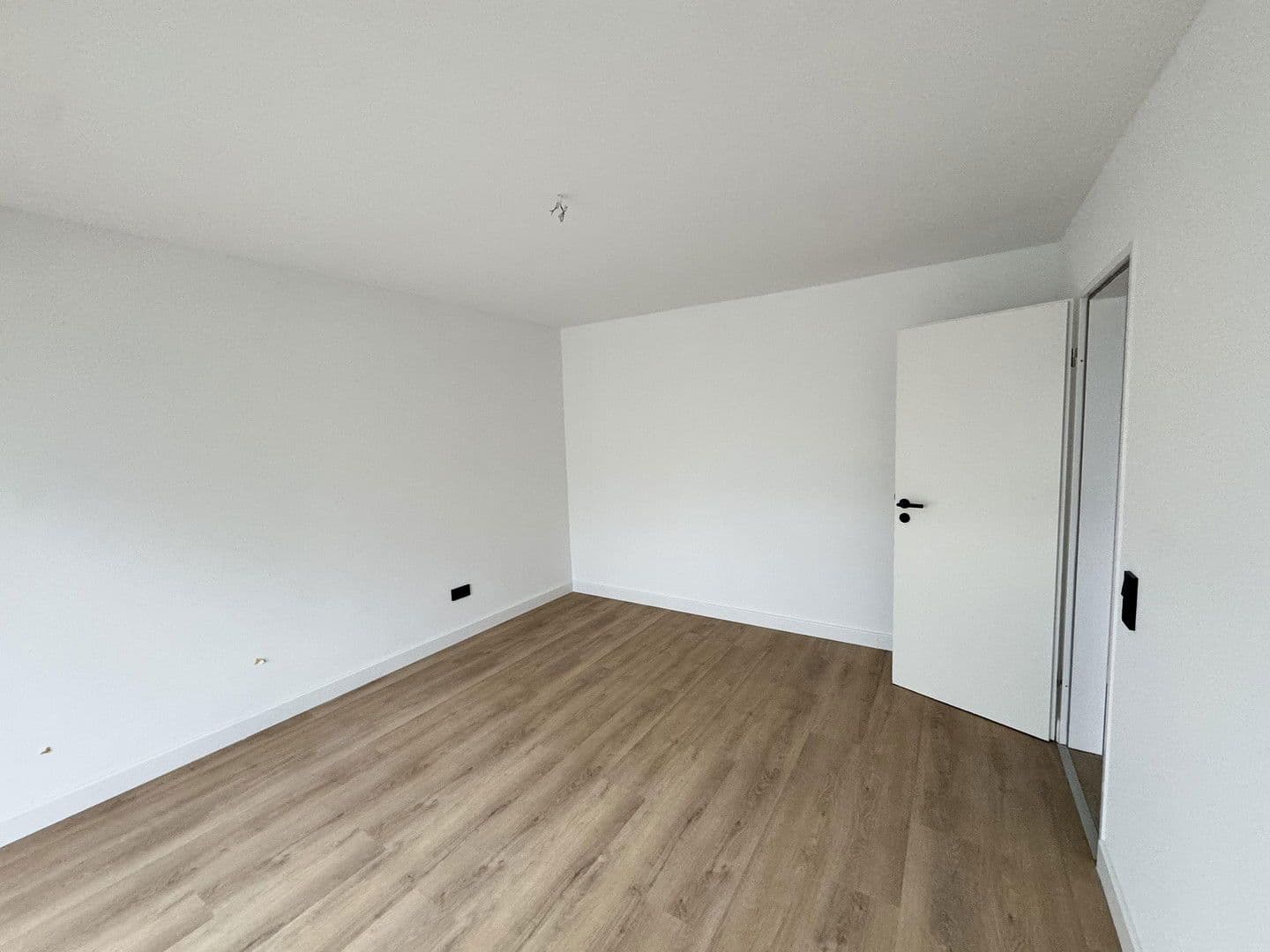 Pronájem bytu 3+1 100 m², Horbacherstraße 333, Cáchy, Severní Porýní-Vestfálsko Pronájem bytu 3+1 100 m², Horbacherstraße 333, Cáchy, Severní Porýní-Vestfálsko