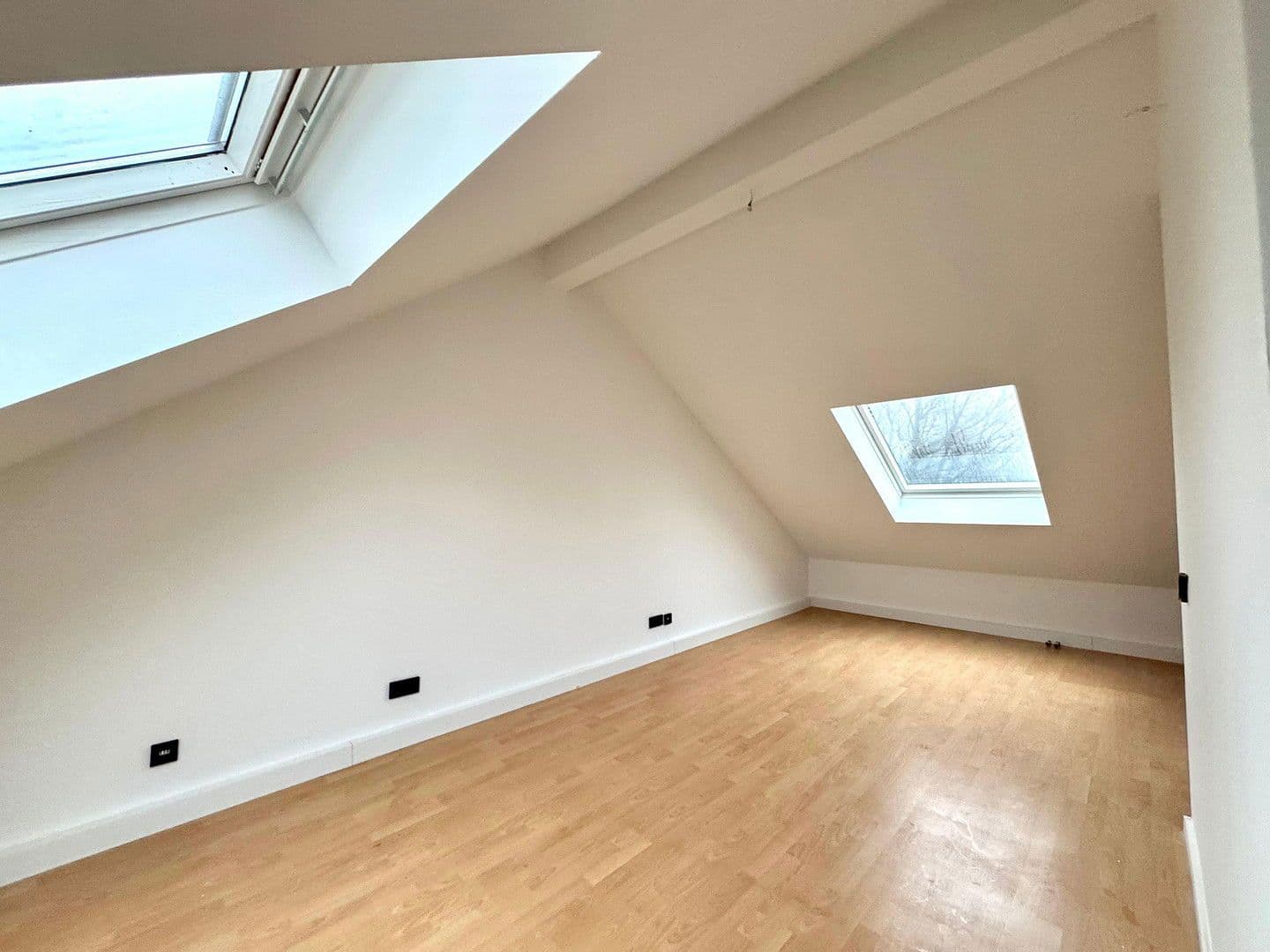 Pronájem bytu 3+1 100 m², Horbacherstraße 333, Cáchy, Severní Porýní-Vestfálsko Pronájem bytu 3+1 100 m², Horbacherstraße 333, Cáchy, Severní Porýní-Vestfálsko