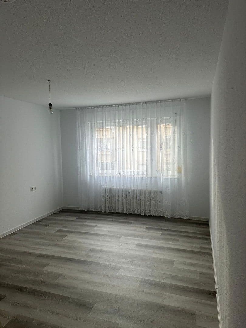 Pronájem bytu 2+1 54 m², Schulstraße 12, Böblingen, Bádensko-Württembersko Pronájem bytu 2+1 54 m², Schulstraße 12, Böblingen, Bádensko-Württembersko