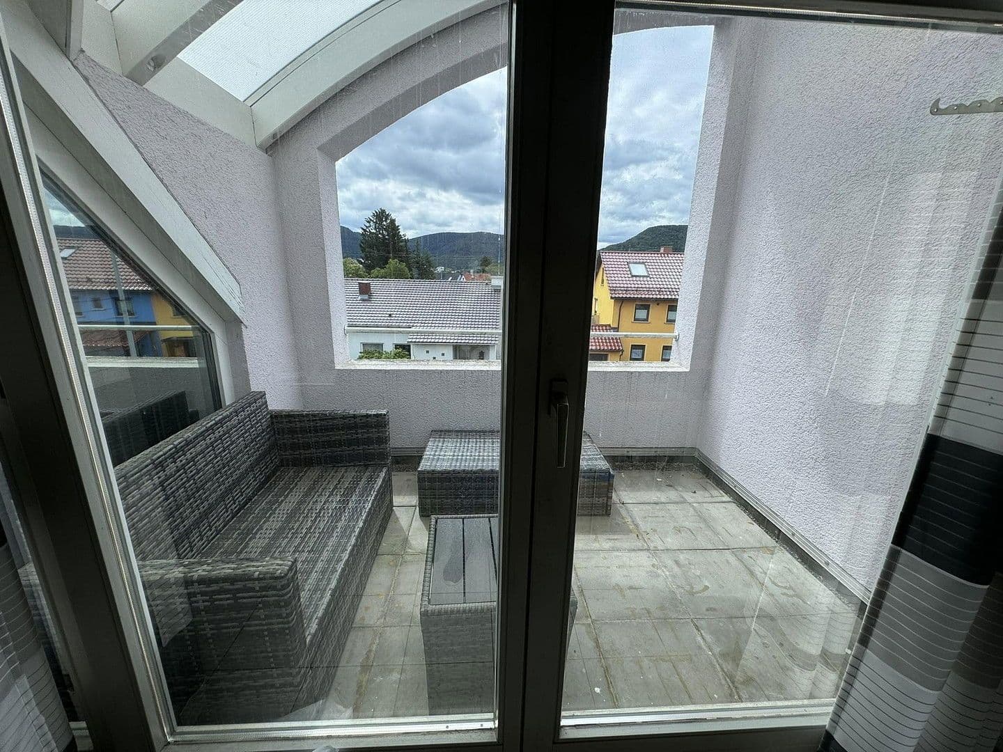 Pronájem bytu 2+1 45 m², Eningen unter Achalm, Bádensko-Württembersko Pronájem bytu 2+1 45 m², Eningen unter Achalm, Bádensko-Württembersko