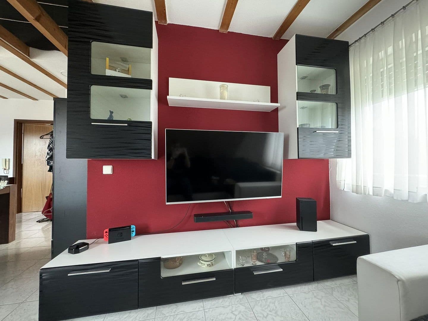 Pronájem bytu 2+1 45 m², Eningen unter Achalm, Bádensko-Württembersko Pronájem bytu 2+1 45 m², Eningen unter Achalm, Bádensko-Württembersko