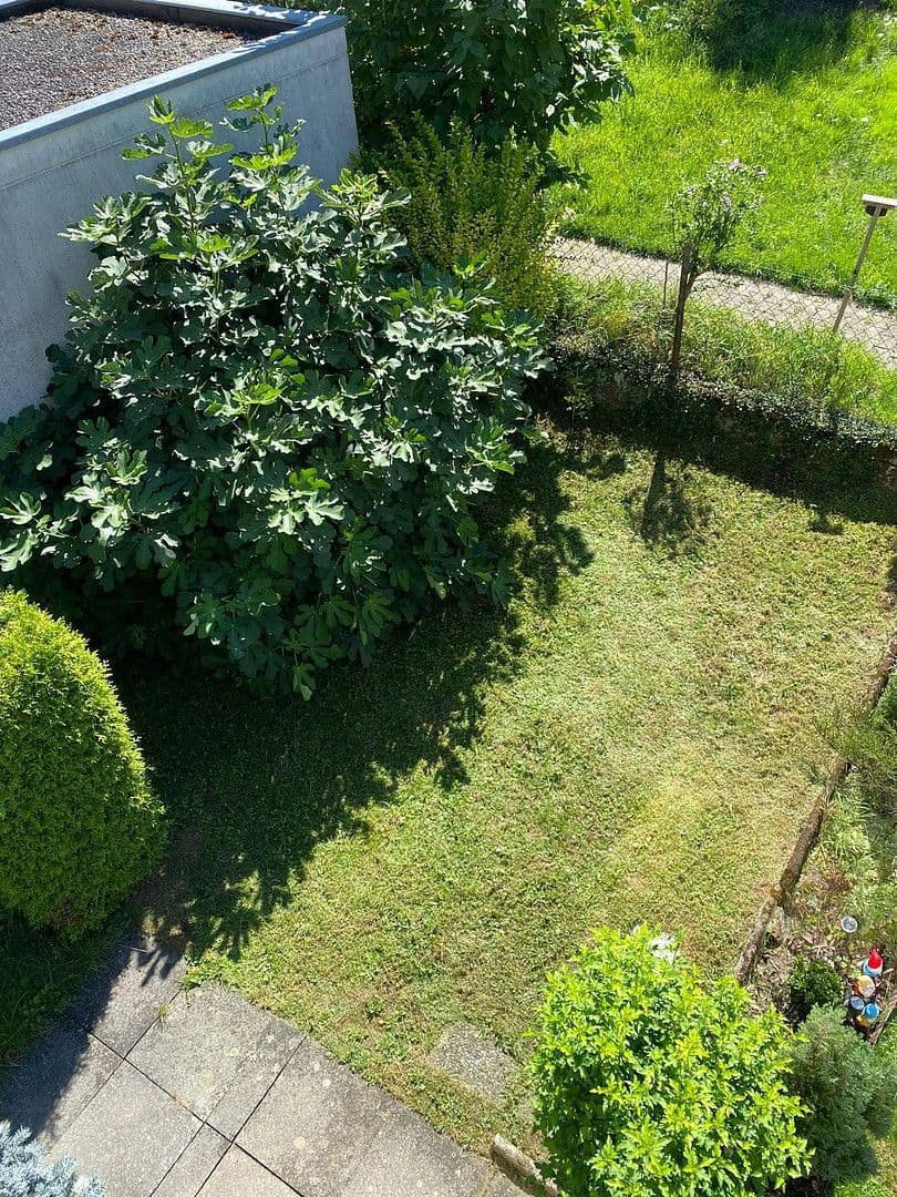 Pronájem bytu 3+1 78 m², Denkendorf, Bádensko-Württembersko Pronájem bytu 3+1 78 m², Denkendorf, Bádensko-Württembersko