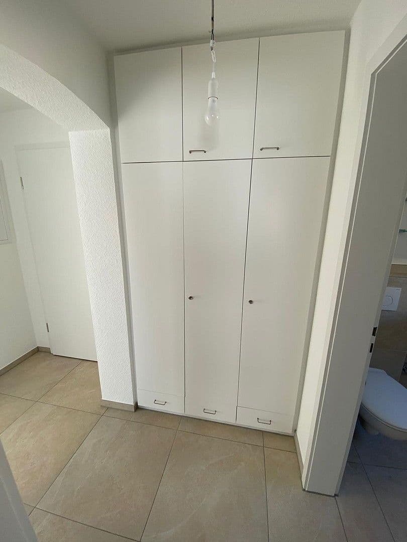 Pronájem bytu 3+1 78 m², Denkendorf, Bádensko-Württembersko Pronájem bytu 3+1 78 m², Denkendorf, Bádensko-Württembersko