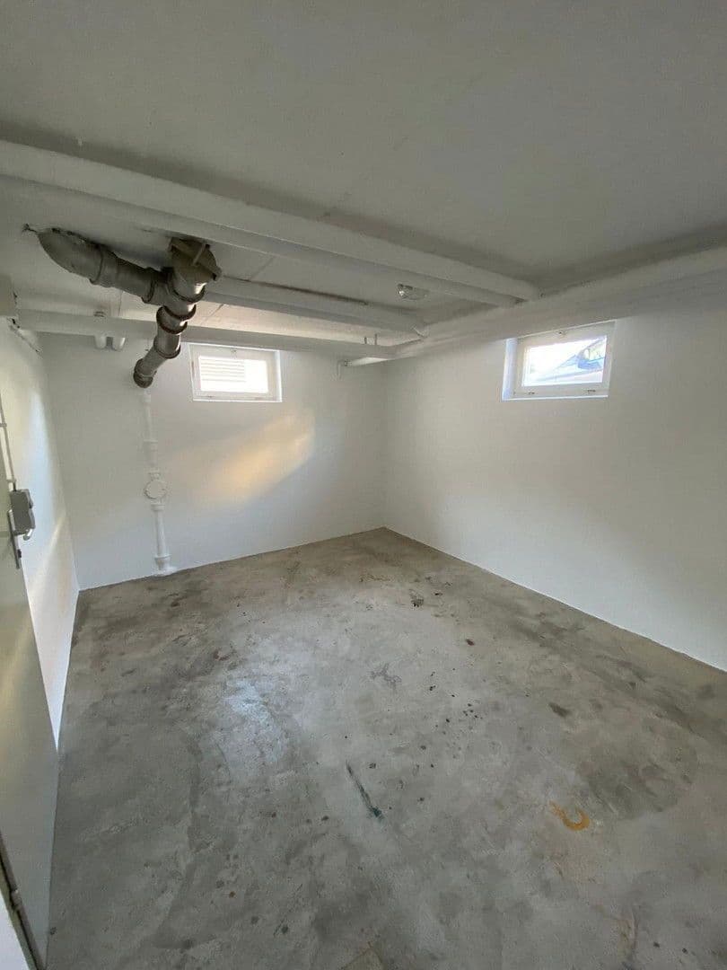 Pronájem bytu 3+1 78 m², Denkendorf, Bádensko-Württembersko Pronájem bytu 3+1 78 m², Denkendorf, Bádensko-Württembersko