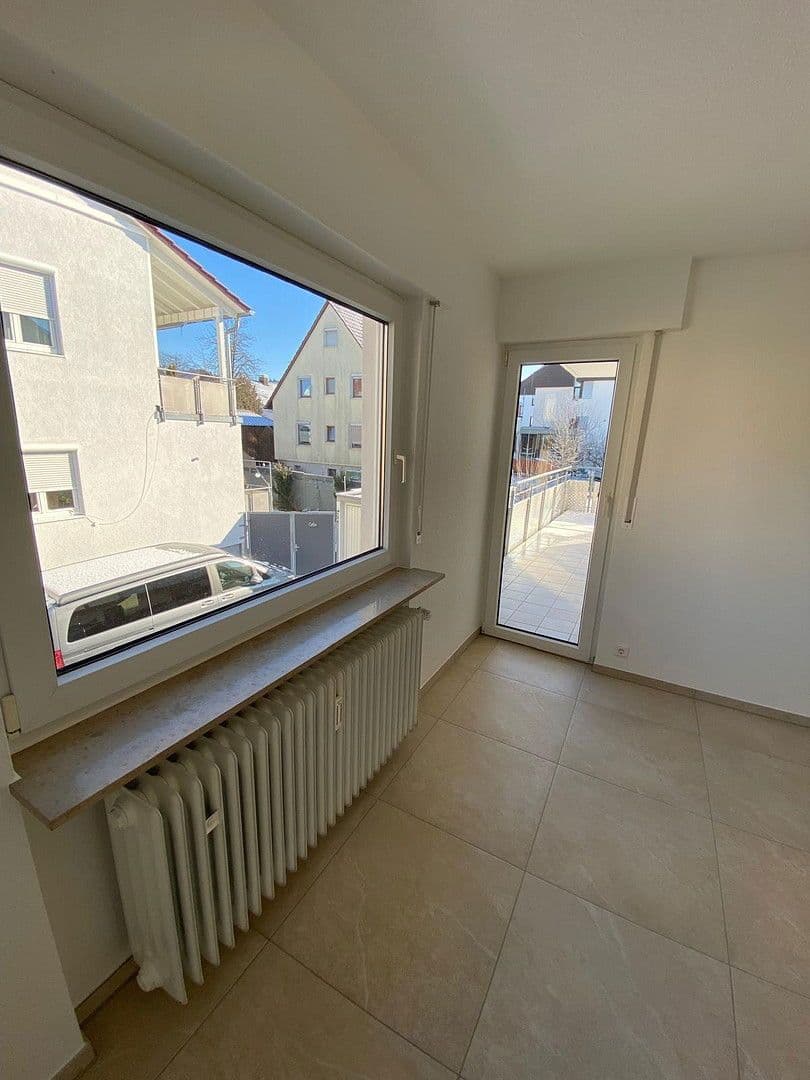 Pronájem bytu 3+1 78 m², Denkendorf, Bádensko-Württembersko Pronájem bytu 3+1 78 m², Denkendorf, Bádensko-Württembersko