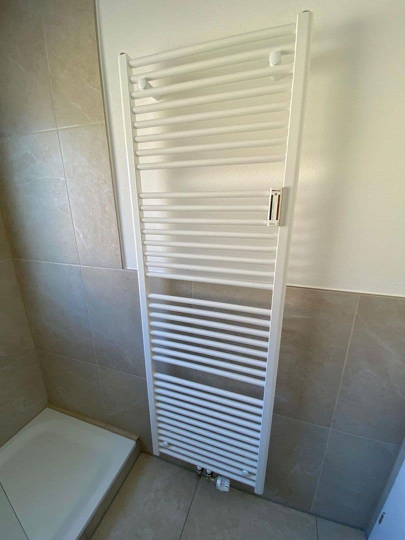 Pronájem bytu 3+1 78 m², Denkendorf, Bádensko-Württembersko Pronájem bytu 3+1 78 m², Denkendorf, Bádensko-Württembersko