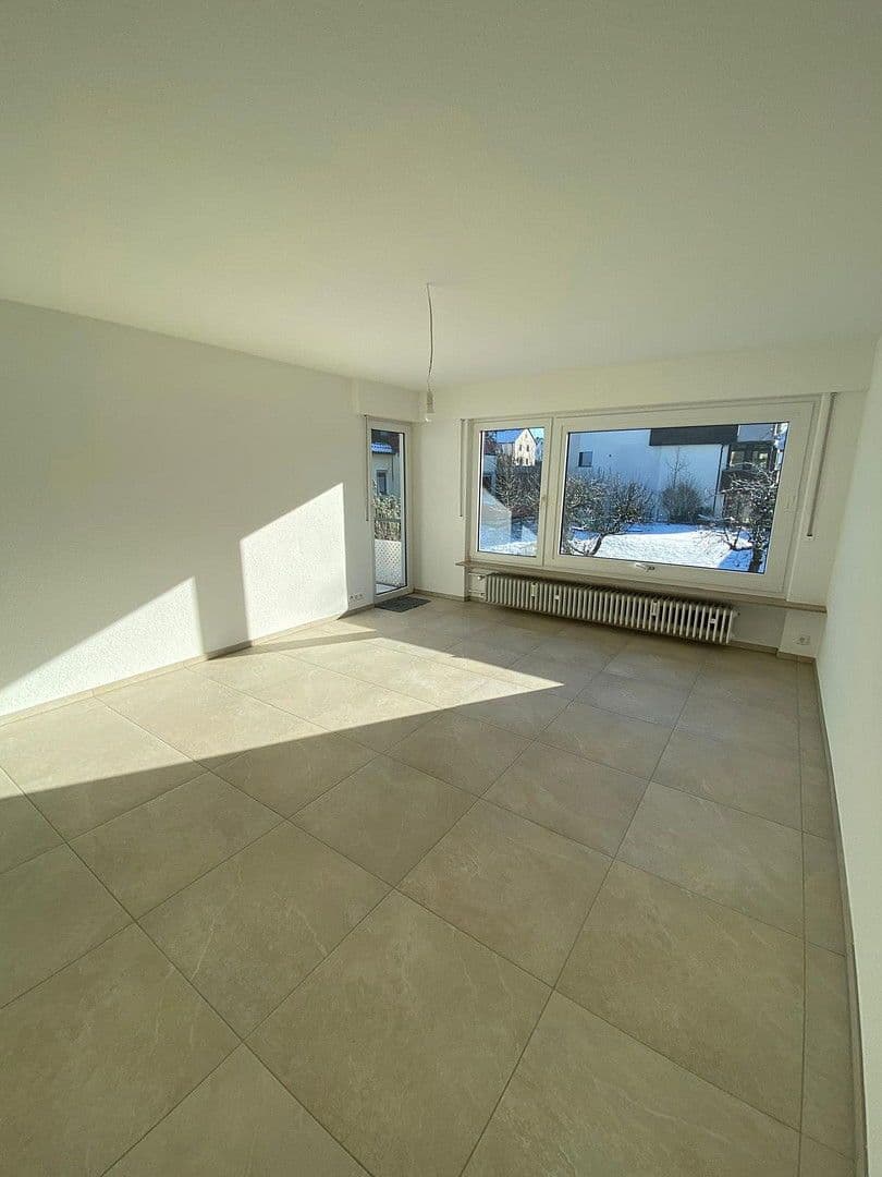 Pronájem bytu 3+1 78 m², Denkendorf, Bádensko-Württembersko Pronájem bytu 3+1 78 m², Denkendorf, Bádensko-Württembersko