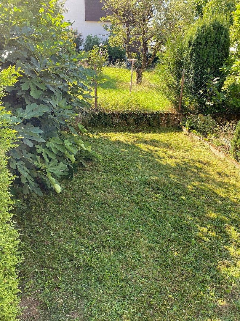 Pronájem bytu 3+1 78 m², Denkendorf, Bádensko-Württembersko Pronájem bytu 3+1 78 m², Denkendorf, Bádensko-Württembersko