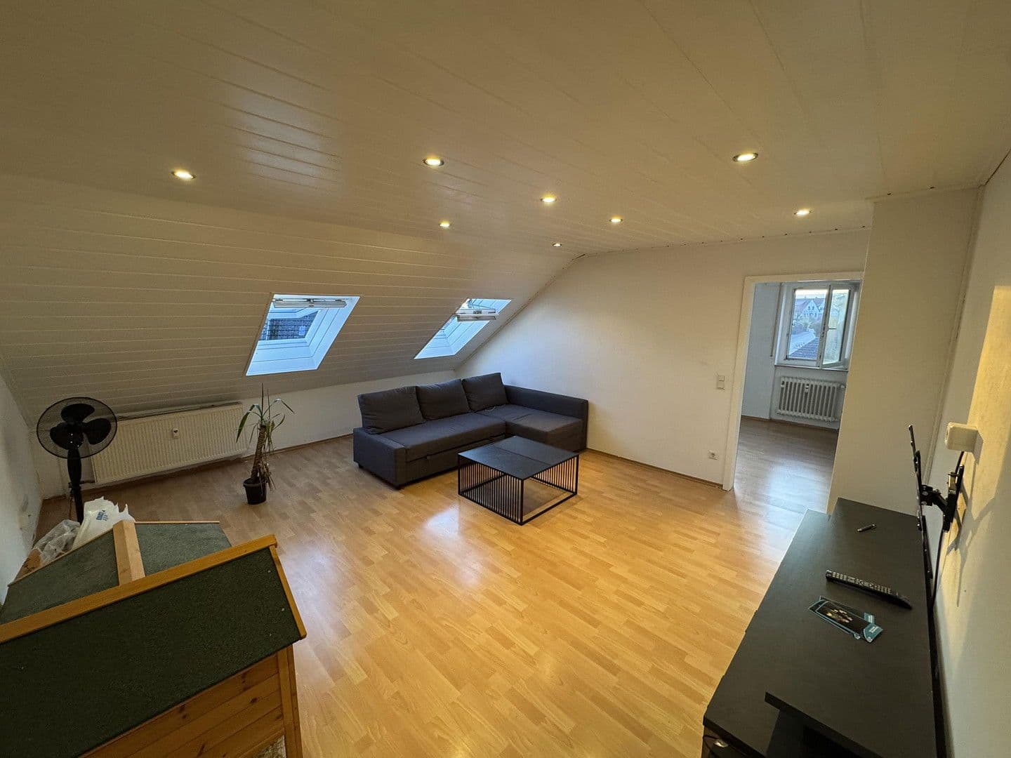 Pronájem bytu 3+1 71 m², Bretzenheim, Porýní-Falc Pronájem bytu 3+1 71 m², Bretzenheim, Porýní-Falc