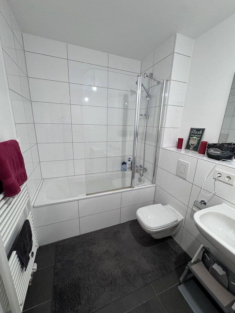 Pronájem bytu 2+1 78 m², Wolframstraße 39, Stuttgart, Bádensko-Württembersko Pronájem bytu 2+1 78 m², Wolframstraße 39, Stuttgart, Bádensko-Württembersko