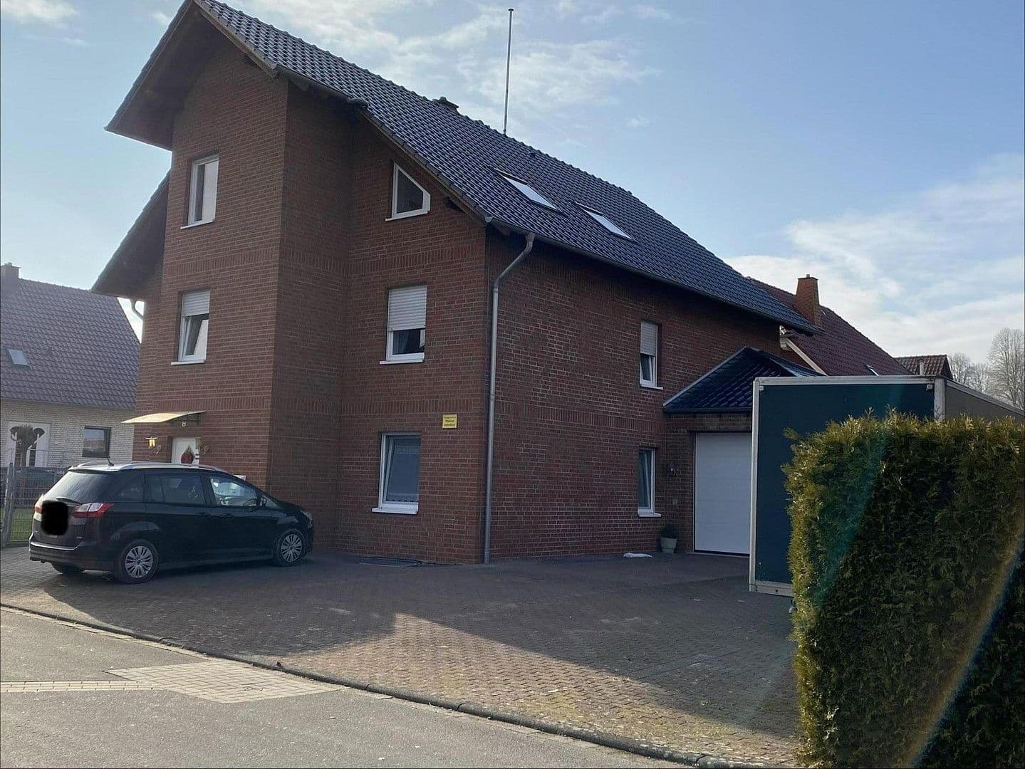 Prodej domu 280 m², pozemek 661 m², Brakel, Severní Porýní-Vestfálsko Prodej domu 280 m², pozemek 661 m², Brakel, Severní Porýní-Vestfálsko