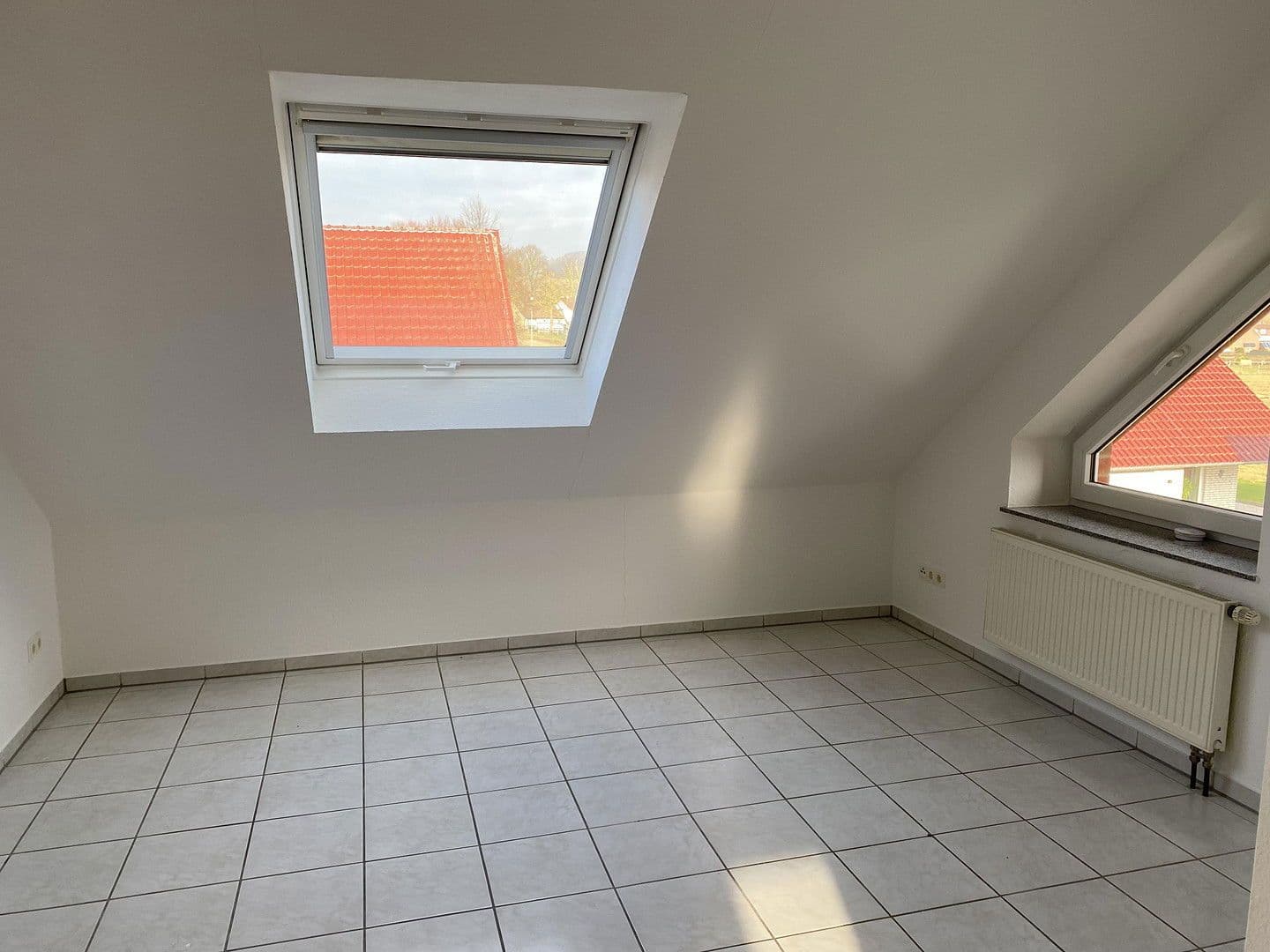 Prodej domu 280 m², pozemek 661 m², Brakel, Severní Porýní-Vestfálsko Prodej domu 280 m², pozemek 661 m², Brakel, Severní Porýní-Vestfálsko