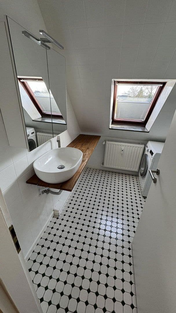 Prodej domu 239 m², pozemek 924 m², Heide, Šlesvicko-Holštýnsko Prodej domu 239 m², pozemek 924 m², Heide, Šlesvicko-Holštýnsko