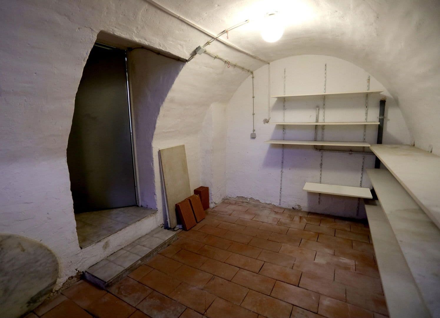 Prodej domu 95 m², pozemek 142 m², Reutlingen, Bádensko-Württembersko Prodej domu 95 m², pozemek 142 m², Reutlingen, Bádensko-Württembersko