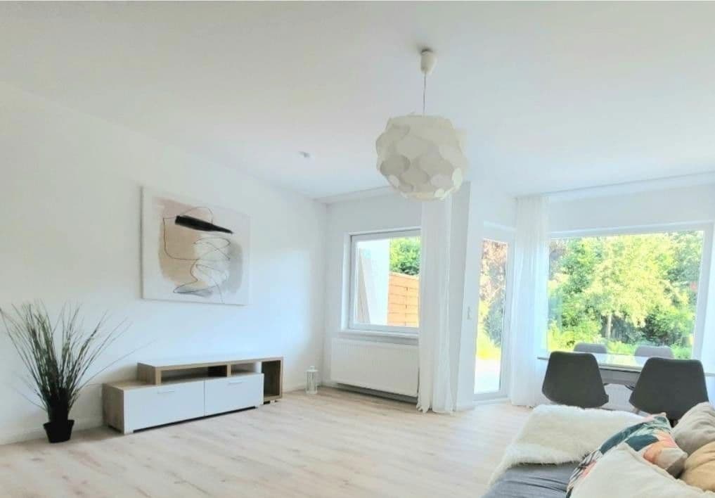 Prodej domu 127 m², pozemek 146 m², Hamburg, Hamburg Prodej domu 127 m², pozemek 146 m², Hamburg, Hamburg