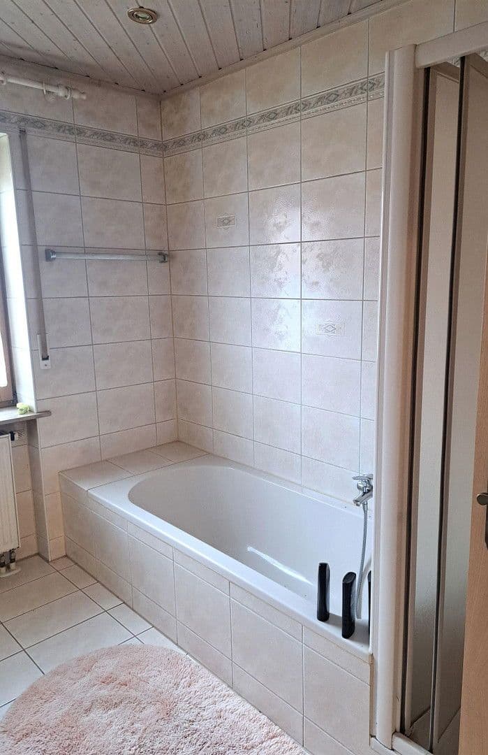 Prodej domu 140 m², pozemek 761 m², Hofheim in Unterfranken, Bavorsko Prodej domu 140 m², pozemek 761 m², Hofheim in Unterfranken, Bavorsko