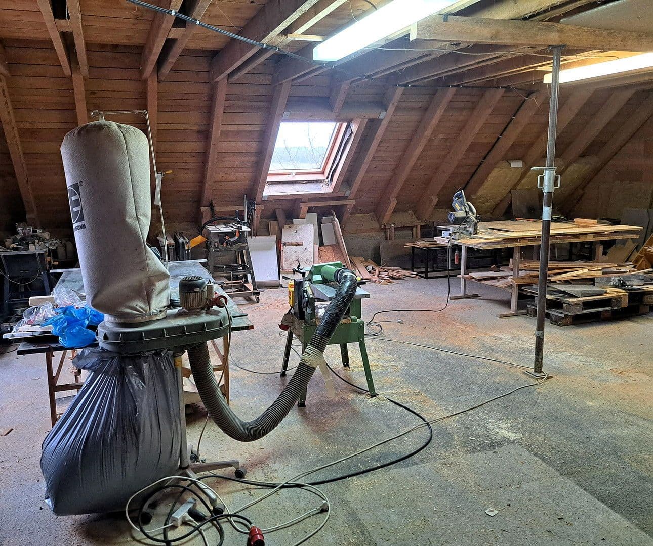 Prodej domu 140 m², pozemek 761 m², Hofheim in Unterfranken, Bavorsko Prodej domu 140 m², pozemek 761 m², Hofheim in Unterfranken, Bavorsko