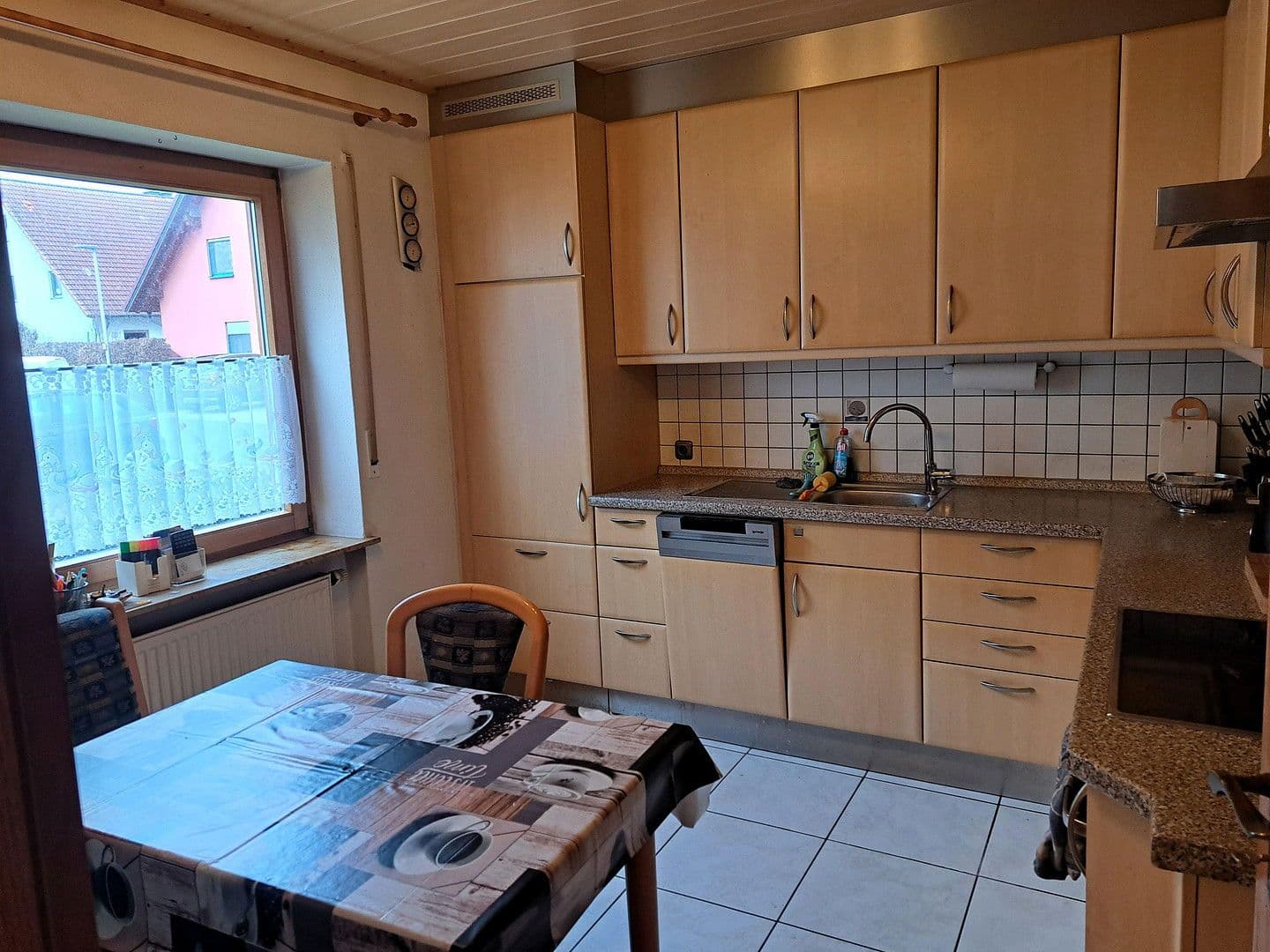 Prodej domu 140 m², pozemek 761 m², Hofheim in Unterfranken, Bavorsko Prodej domu 140 m², pozemek 761 m², Hofheim in Unterfranken, Bavorsko