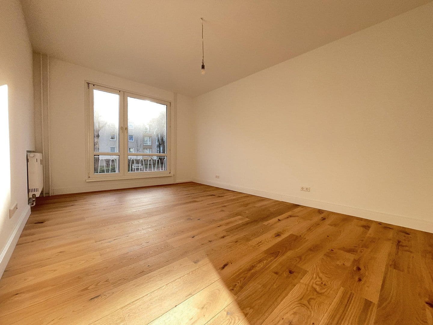 Prodej bytu 3+1 59 m², Weydemeyerstraße 17, Berlin, Berlín Prodej bytu 3+1 59 m², Weydemeyerstraße 17, Berlin, Berlín