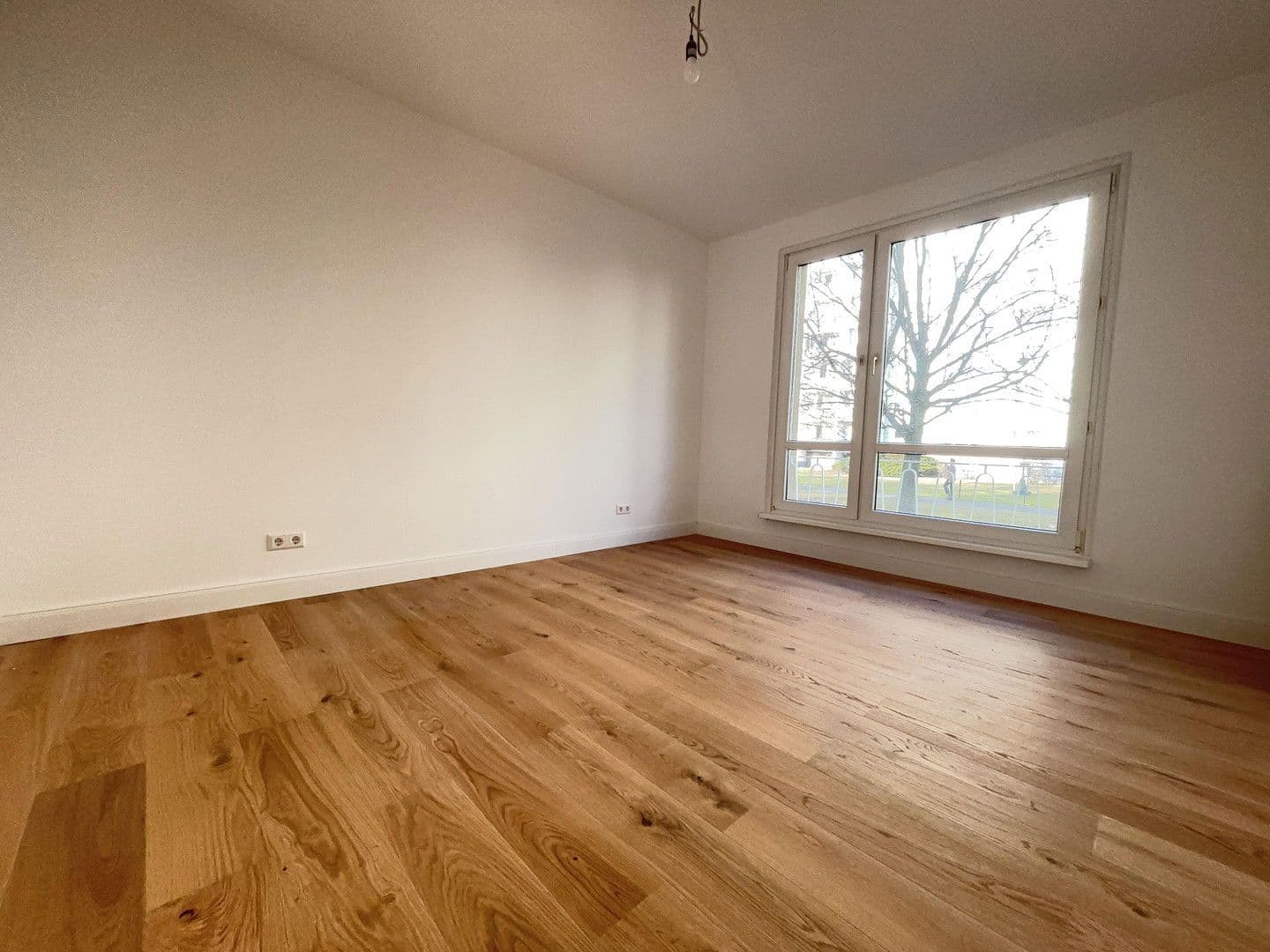 Prodej bytu 3+1 59 m², Weydemeyerstraße 17, Berlin, Berlín Prodej bytu 3+1 59 m², Weydemeyerstraße 17, Berlin, Berlín