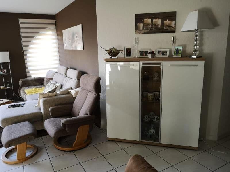 Prodej bytu 3+1 88 m², Ginsheim-Gustavsburg, Hessen Prodej bytu 3+1 88 m², Ginsheim-Gustavsburg, Hessen