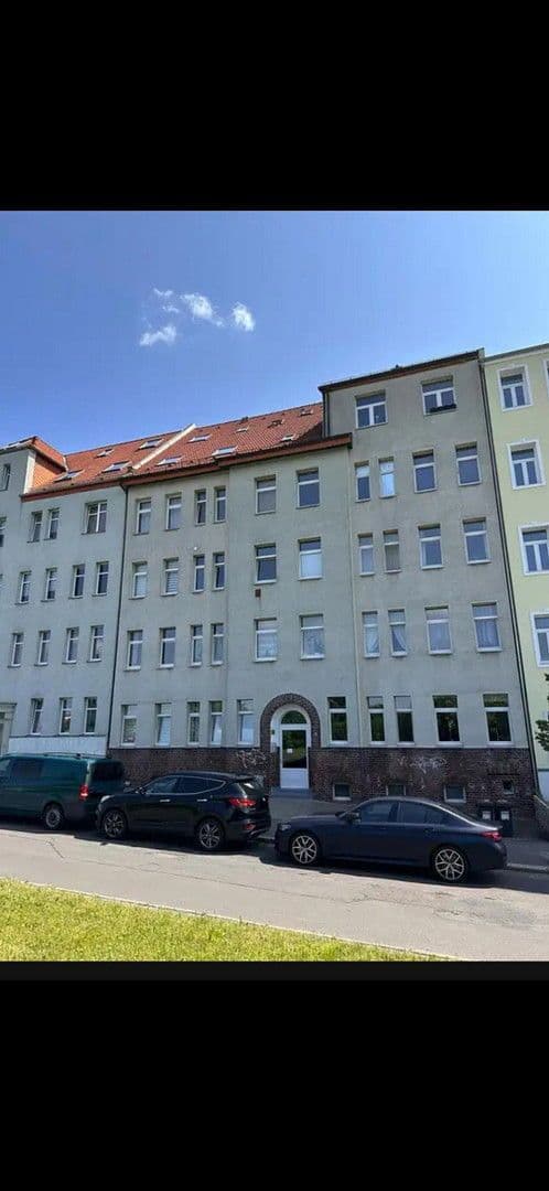 Prodej bytu 2+1 50 m², Portitzer Straße 14, Leipzig, Sasko Prodej bytu 2+1 50 m², Portitzer Straße 14, Leipzig, Sasko