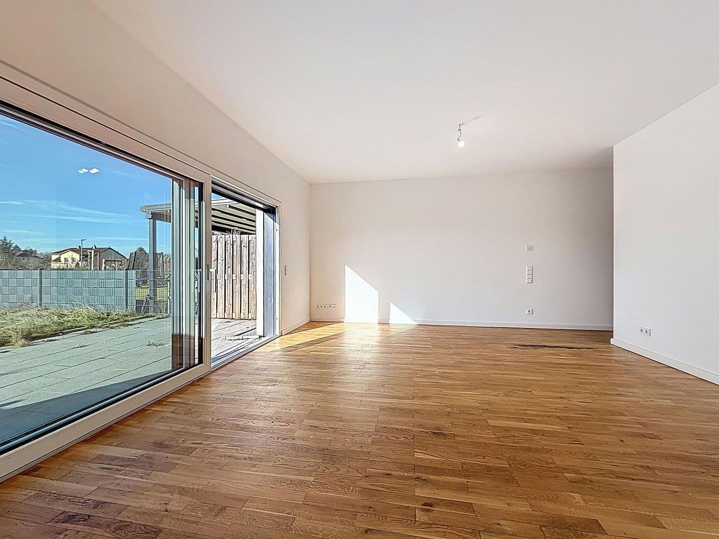 Prodej domu 226 m², pozemek 192 m², Teltow, Braniborsko Prodej domu 226 m², pozemek 192 m², Teltow, Braniborsko