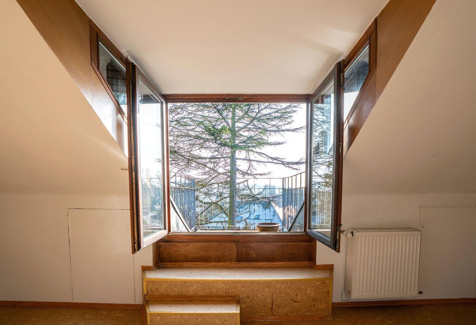 Prodej domu 268 m², pozemek 587 m², Wiesbaden, Hessen Prodej domu 268 m², pozemek 587 m², Wiesbaden, Hessen