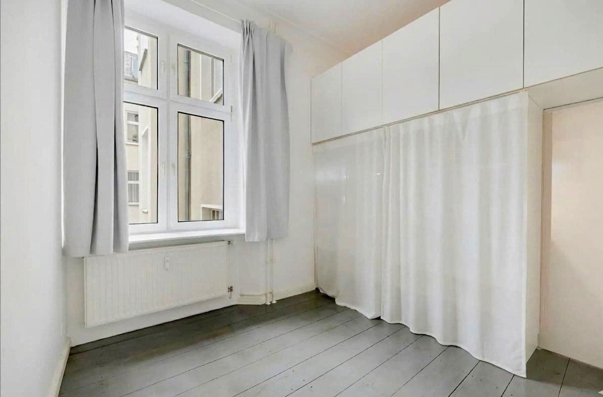 Prodej bytu 4+1 80 m², Berlin, Berlín Prodej bytu 4+1 80 m², Berlin, Berlín