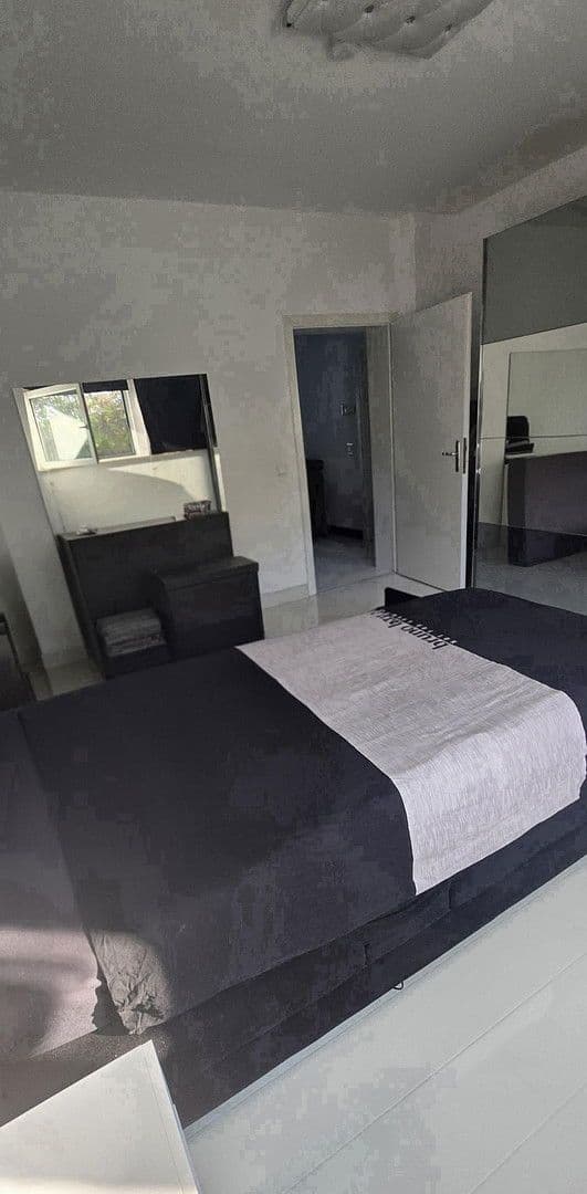 Pronájem bytu 3+1 85 m², Köln, Severní Porýní-Vestfálsko Pronájem bytu 3+1 85 m², Köln, Severní Porýní-Vestfálsko